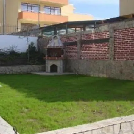 Apartment Страхотен Тристаен Апартамент-Бриз Sweti Wlas